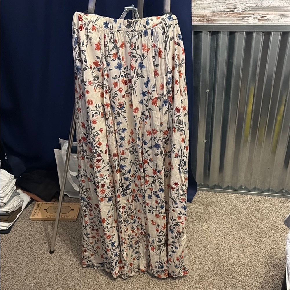 Abercrombie and Fitch Floral Print Maxi Skirt